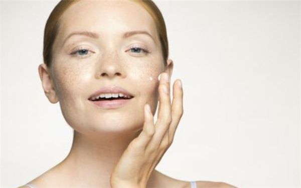 小耳再造手術(shù)成功率與并發(fā)癥風(fēng)險詳解