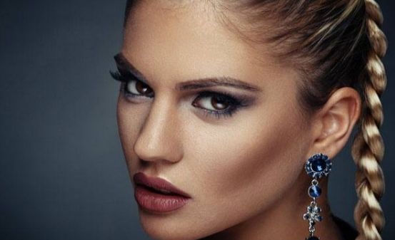 化妝需等多久后內(nèi)切眼袋？措施細(xì)節(jié)攻略分享！