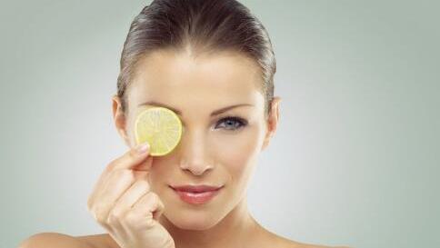 消除黑眼圈的高效方法大揭秘！