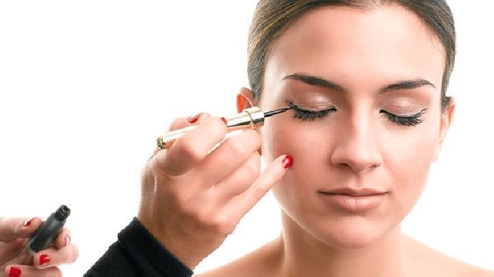 青春痘的消除方法有哪些？快速祛除青春痘的有效技巧指南