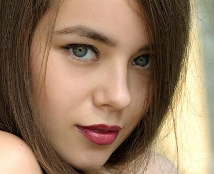 俄羅斯模特Valeria Lukyanova整容后的身材曝光，太驚艷了！