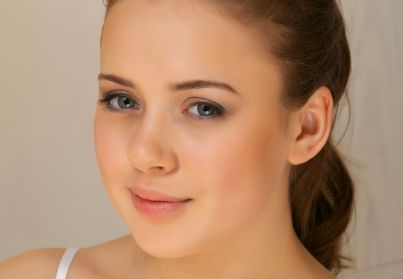 張冬玲成功通過(guò)健康方式塑身，引發(fā)網(wǎng)友熱議！