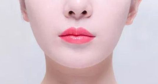 百人修復(fù)眼袋技藝卓越，上海整形醫(yī)院最佳選擇！