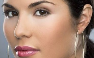 巫文云醫(yī)生豐鼻術(shù)后完美呈現(xiàn)，無與倫比的美鼻魅力閃耀！