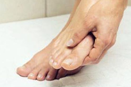 華西卿勇割雙眼皮需花費巨資？專家評價，醫(yī)院情況一覽