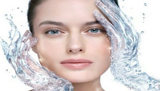 如何通過簡(jiǎn)單方法改變圓臉形狀？