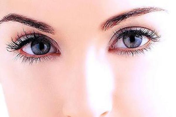 山西省眼科醫(yī)院整形科有哪些醫(yī)生？眼科醫(yī)院整形科的醫(yī)生有哪些成功案例？