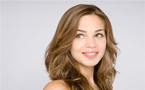 上海智美顏能幫助我實現(xiàn)完美容顏嗎？上海醫(yī)療美容門診部的整形手術(shù)醫(yī)生擅長哪些項目？