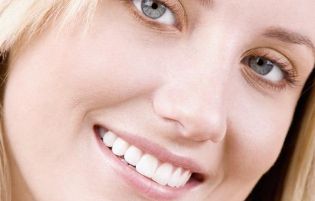 上海長征醫(yī)院整形趙耀忠醫(yī)生：專業(yè)實力、豐富經(jīng)驗及項目介紹！價格詳細(xì)公示！