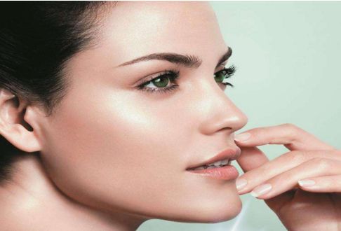 青島大學(xué)附屬醫(yī)院美容整形科雙眼皮價(jià)格查詢：醫(yī)生名單和案例分享！