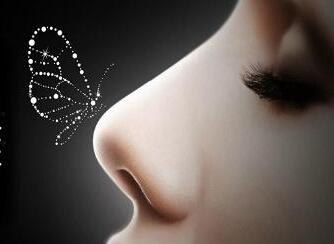 濟(jì)南市中心醫(yī)院整形科張冠軍大夫靠譜嗎？