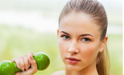 鄭州第二附屬醫(yī)院楊麗：結(jié)巴變迷人，雙眼皮術(shù)為您解決！