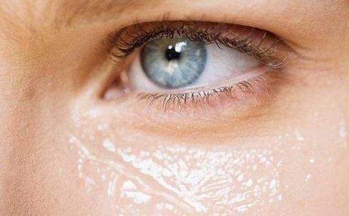 溫州哪位醫(yī)生在雙眼皮手術(shù)方面技術(shù)出眾，價(jià)格如何？