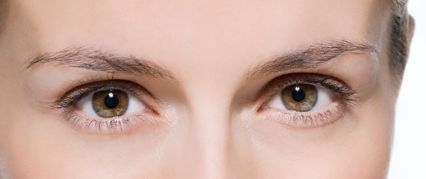 杭州新清吟醫(yī)療美容門診部專家的雙眼皮割除過(guò)程詳解，令人贊嘆！