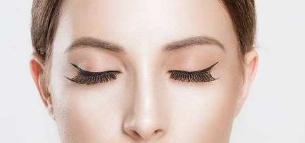 創(chuàng)新技術(shù)展現(xiàn)！親身拍攝楊小娟醫(yī)生實(shí)操隆鼻手術(shù)，全方位揭秘北京歐華醫(yī)院優(yōu)質(zhì)服務(wù)