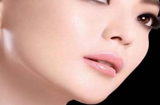 北京頭發(fā)生長排名前三，稀發(fā)治療方式推薦有助脫發(fā)護理、精細針療法、革新的移植術(shù)等