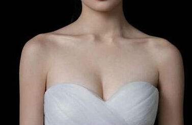 預(yù)約張冰潔醫(yī)生進行雙眼皮手術(shù)與開眼角的難度來自何處？鑒賞fox改良法下的雙眼皮+開眼角術(shù)！