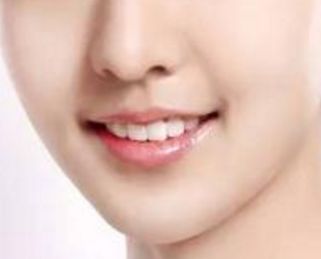 南京最權(quán)威的雙眼皮修復(fù)醫(yī)生大比拼！揭秘排名前五實力對決，讓你成為萬眾矚目的焦點！