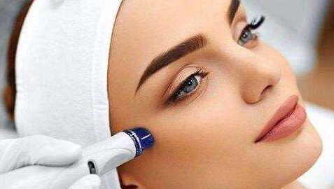 哈爾濱雙眼皮整形醫(yī)院推薦！公私兩立都有選擇余地