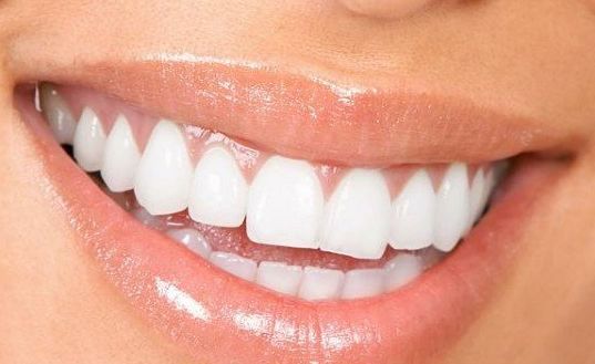 曹寧雙眼皮手術的效果及費用詳解，值得一讀的人物成長故事