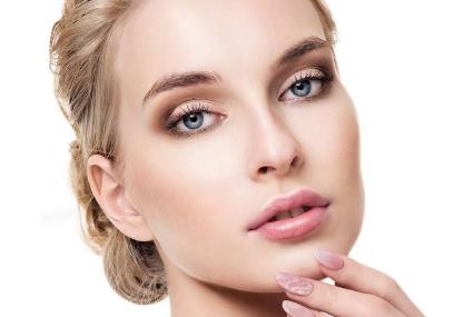 西安悅?cè)A醫(yī)療整形醫(yī)院團(tuán)隊(duì)的技術(shù)實(shí)力如何？有什么點(diǎn)評呢？