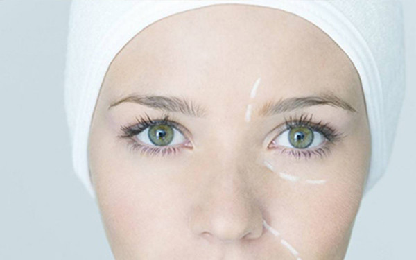 西安碑林晗美印象醫(yī)療美容診所醫(yī)生：哪些擅長(zhǎng)項(xiàng)目能為您提供完美美麗的選擇？