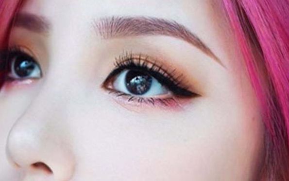 上海頂級整形醫(yī)院推出雙眼皮修復(fù)專家名單，權(quán)威實(shí)力不可小覷！