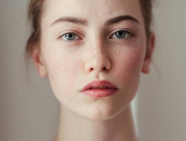 北京哪位醫(yī)生的提眉技術更加專業(yè)？哪些醫(yī)院提供超詳細的醫(yī)生名單和坐診評價？