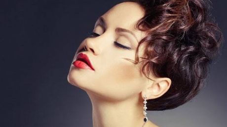 俞冰眼部整形案例分享，迷人的俏皮雙眼皮效果揭秘