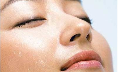 深圳同步齒科醫(yī)院推出全新的坐診醫(yī)生團(tuán)隊(duì)，專業(yè)醫(yī)師名單及簡介曝光！