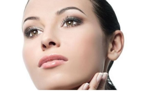 正當(dāng)青春，呈現(xiàn)魅力鼻胸！不容錯(cuò)過(guò)的大連整形醫(yī)院推薦