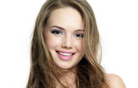 上海az整形醫(yī)院揭秘院長(zhǎng)身份，張賀醫(yī)生事業(yè)及雙眼皮整形案例盤(pán)點(diǎn)