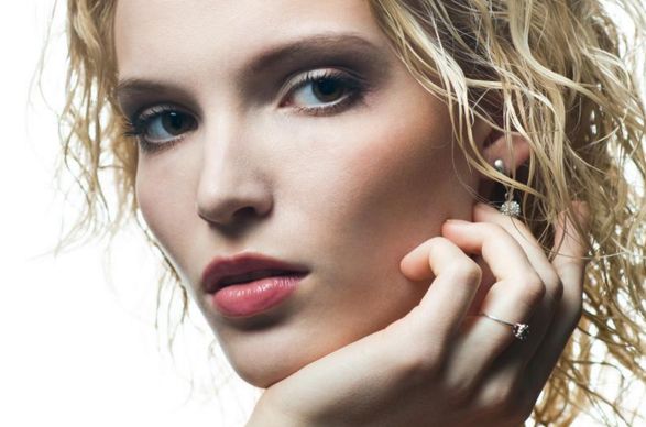 上海最受歡迎的雙眼皮醫(yī)院推薦，知名品牌薇琳、美聯臣、伊萊美榮登名單！雙眼皮手術價格一覽提供參考！