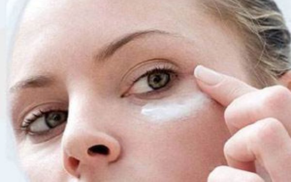 溫醫(yī)附二院整形美容科的李曉陽醫(yī)生，雙眼皮案例及價格表邀您瀏覽！