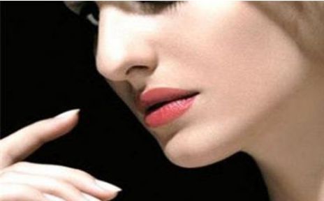 田國(guó)靜整形手術(shù)費(fèi)用，技術(shù)高超，聲譽(yù)口碑卓越！