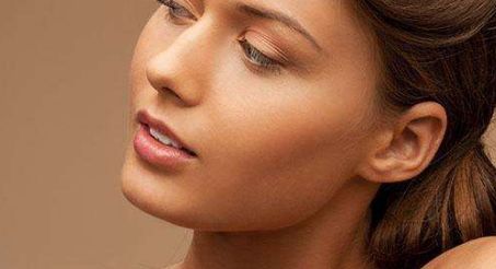 鄭州市五位療效卓越的近視手術(shù)專家推薦，帶你了解朱冬梅、張鳳妍等眼科醫(yī)生！點(diǎn)擊查看激光手術(shù)費(fèi)用！