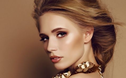 北京沃爾劉彥軍與馮雁平醫(yī)生：隆鼻技術(shù)優(yōu)劣對(duì)比，真人實(shí)例圖解!