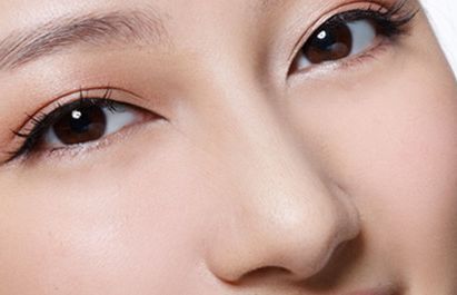 武漢地區(qū)哪家醫(yī)美?？朴锌诒?？欣賞吸脂術(shù)的專業(yè)團(tuán)隊(duì)帶您暢游！