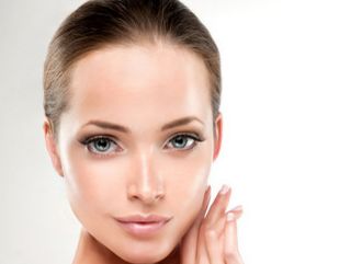 上海九院何金光醫(yī)生面部注射技術(shù)引人注目，成功案例細(xì)節(jié)分享