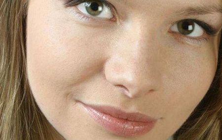 廈門中山醫(yī)院洪素莊醫(yī)生個(gè)人簡介及隆胸案例圖分享