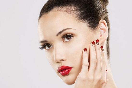 深圳修復雙眼皮的醫(yī)生推薦排行榜，揭秘趙峰和李月等專業(yè)知名醫(yī)師！