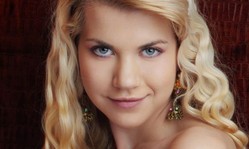 南京中大醫(yī)院整形美容：專家團(tuán)隊(duì)、技術(shù)優(yōu)勢(shì)、價(jià)格參考