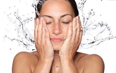 廣州專業(yè)隆胸醫(yī)生推薦，唐志榮醫(yī)生技術(shù)精湛，經(jīng)驗(yàn)豐富，預(yù)約方式解密！