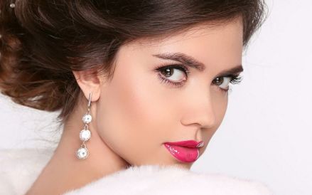 杭州市第一人民醫(yī)院美容科詳解：專家團(tuán)隊(duì)、服務(wù)項(xiàng)目及費(fèi)用公開