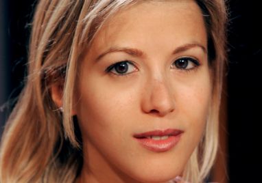 如何選擇適合腫眼泡內(nèi)雙的雙眼皮方式？能否只進(jìn)行抽脂而不割雙眼皮？