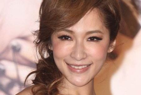 隆胸權威大PK：栗勇與徐占鋒，孰勝一籌？