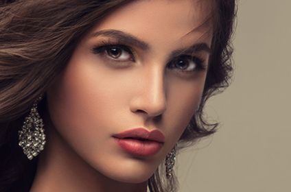 去重慶做曼托假體隆胸，選擇張梅醫(yī)生還是徐鐸院長？