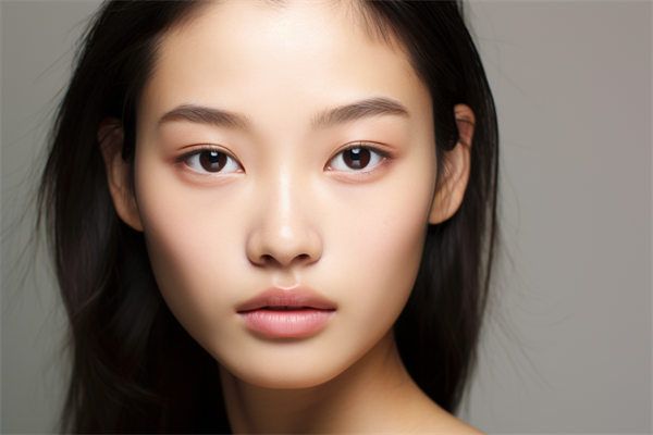 娛樂(lè)圈明星整形前后的判若兩人大揭秘