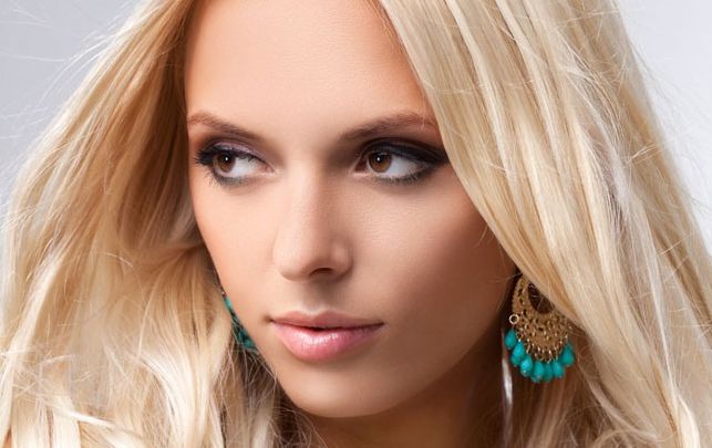 美容院暗中牽線“中介”，求美者消費(fèi)風(fēng)險(xiǎn)重重