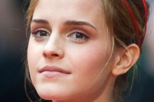 襄陽中心醫(yī)院：面部拉皮手術(shù)指南：預(yù)約、技術(shù)和費(fèi)用詳解